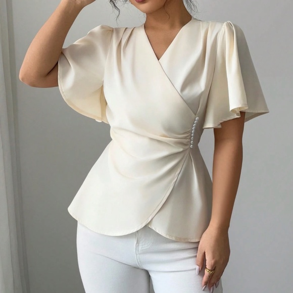 Classic Ruched Butterfly Sleeve Peplum Blouse - Picture 4 of 4
